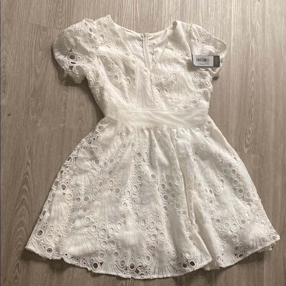 White A-Line Puff Sleeve Sundress for Wedding Guests